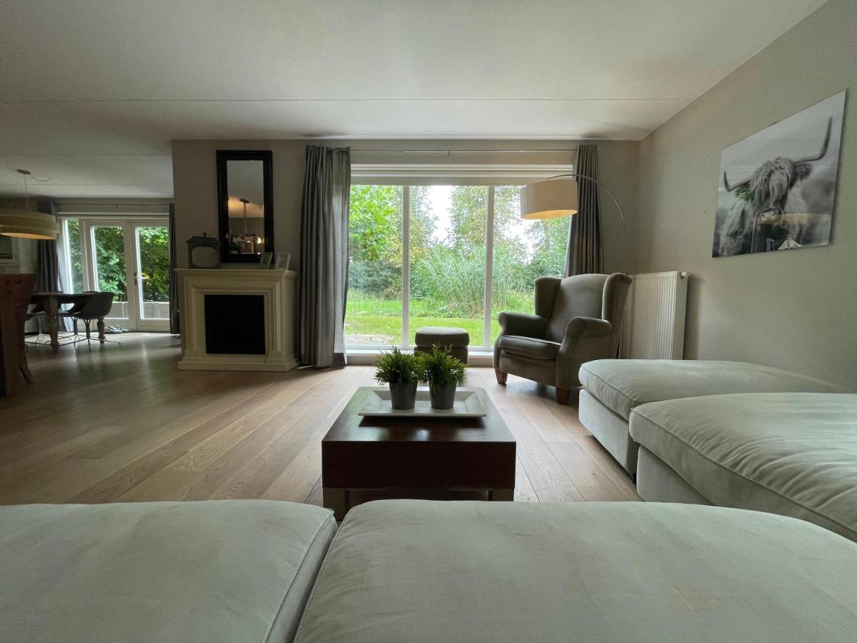 Villa Calma Rust Ruimte Luxe Inclusief Private Jacuzzi Zeewolde Bagian luar foto