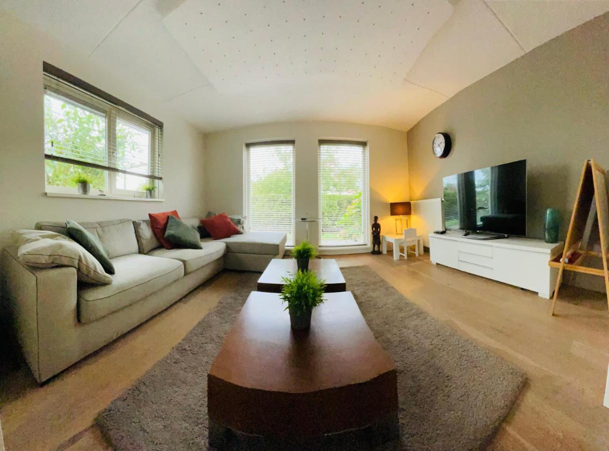 Villa Calma Rust Ruimte Luxe Inclusief Private Jacuzzi Zeewolde Bagian luar foto
