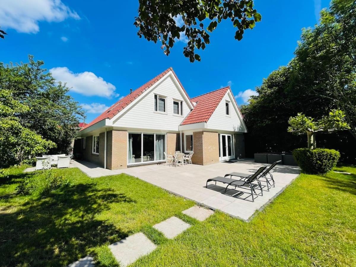 Villa Calma Rust Ruimte Luxe Inclusief Private Jacuzzi Zeewolde Bagian luar foto
